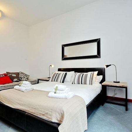 Cozy Apartment Fabia 300 Mt From Colosseum Exterior foto